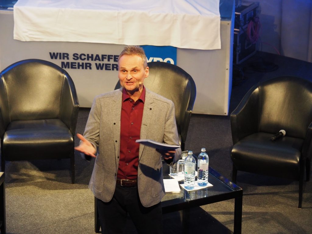 Moderator Matthias Schloßgangl in Aktion
